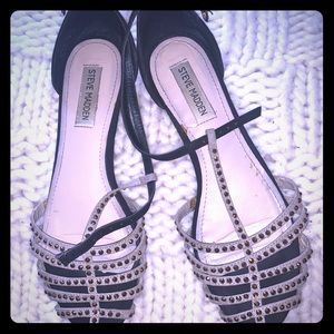 Steve Madden flat sandals